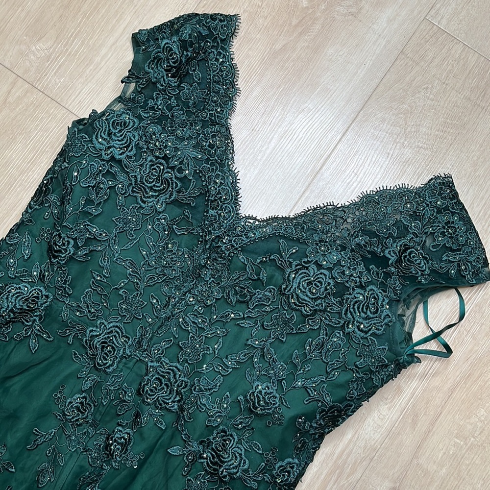 LA FEMME Embellished Tulle & Lace A-Line Gown, COLOR Dark Emerald, SIZE 14 - Picture 7 of 9
